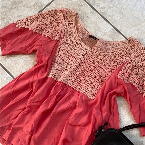 Valija Tops - 5x$20 Valija peach top